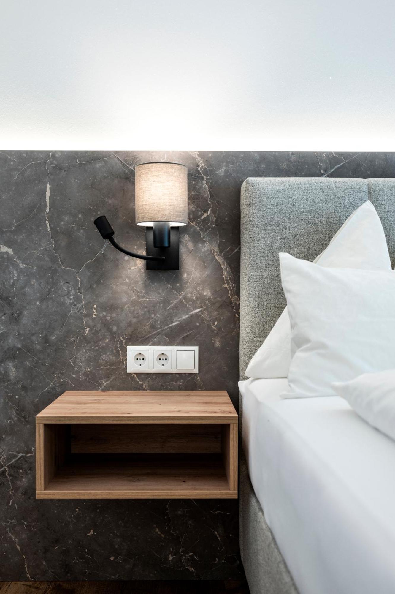 Hotel Gasthof Brueggler Радщат Екстериор снимка