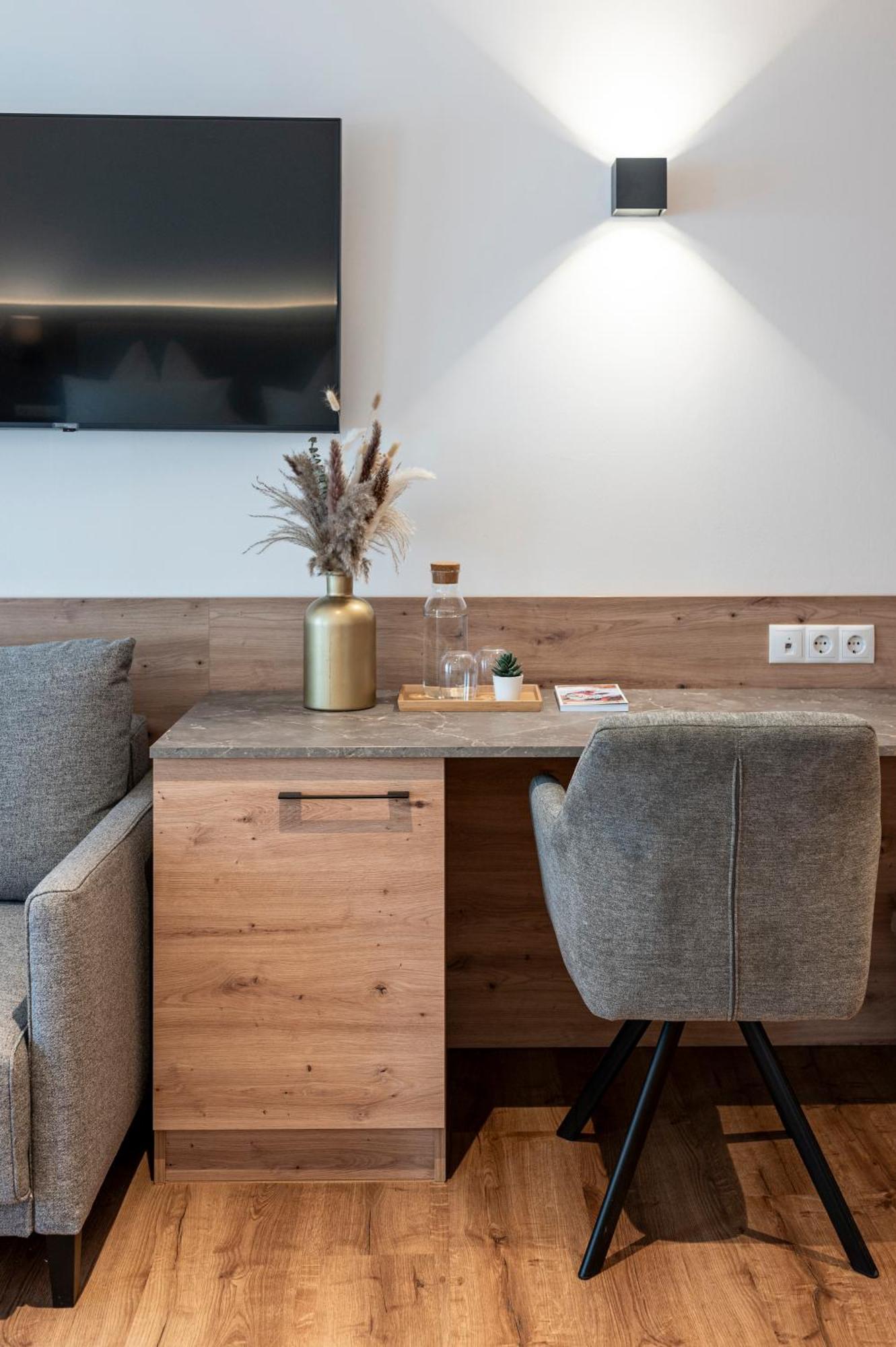 Hotel Gasthof Brueggler Радщат Екстериор снимка