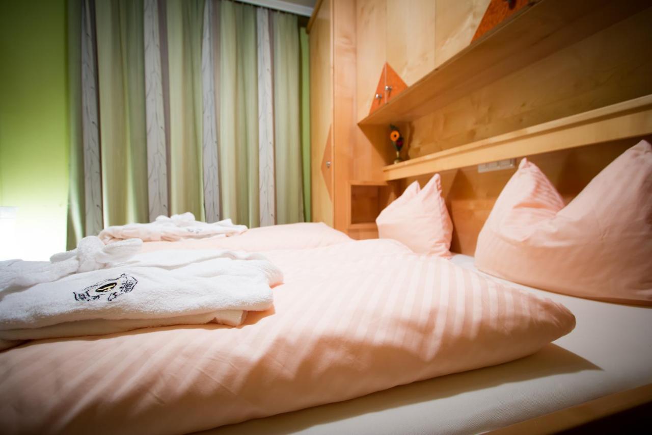 Hotel Gasthof Brueggler Радщат Екстериор снимка