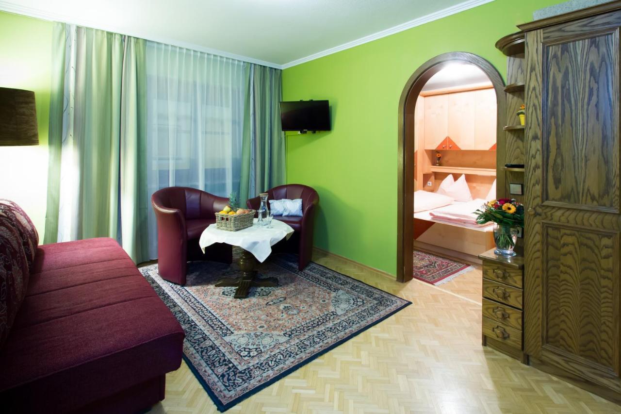 Hotel Gasthof Brueggler Радщат Екстериор снимка