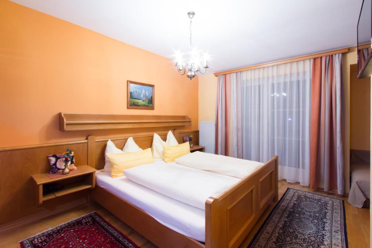 Hotel Gasthof Brueggler Радщат Екстериор снимка
