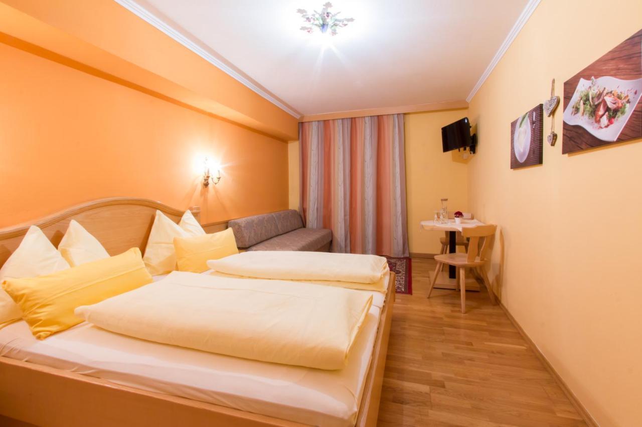 Hotel Gasthof Brueggler Радщат Екстериор снимка
